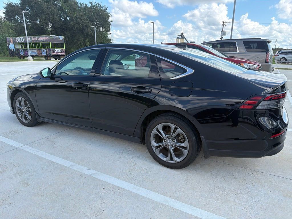 Used 2023 Honda Accord EX image 7