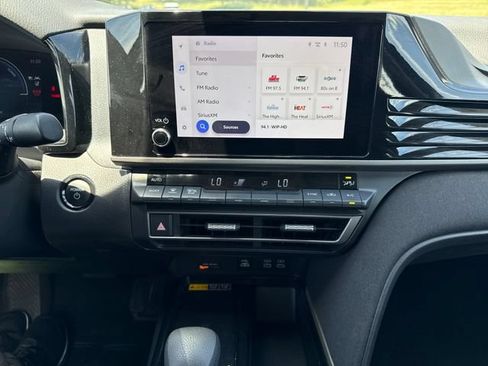 Used 2025 Toyota Camry LE FWD image 27