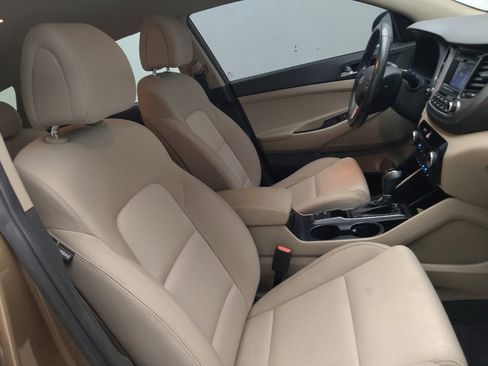 Used 2016 Hyundai Tucson Sport image 21