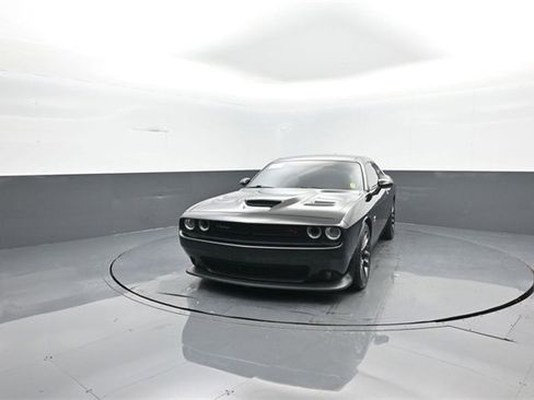 Used 2022 Dodge Challenger R/T Scat Pack image 3
