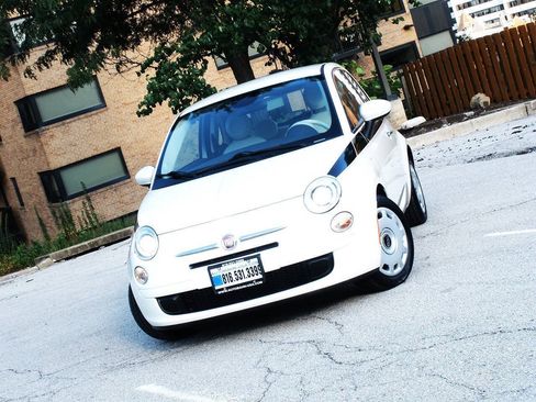 Used 2015 FIAT 500 Pop FWD image 8