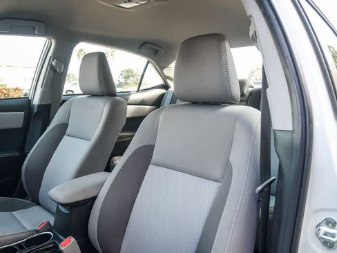Used 2017 Toyota Corolla LE FWD image 17