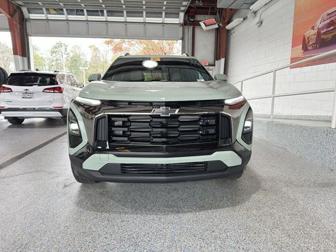 New 2026 Chevrolet Equinox ACTIV w/ LPO, Floor Liner Package image 7