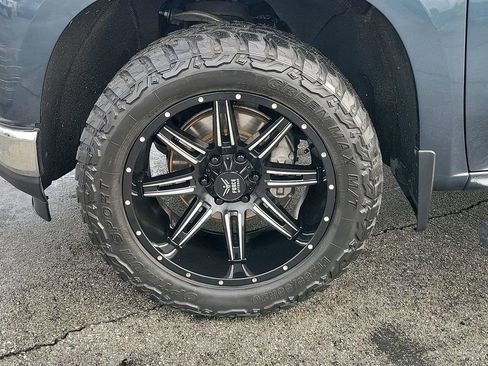 Certified 2019 Chevrolet Silverado 1500 LT w/ All-Star Edition image 24