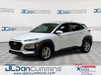 Used 2021 Hyundai Kona SE video 1