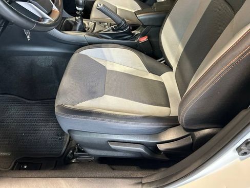 Used 2021 Subaru Crosstrek 2.0i Premium AWD/4WD image 33