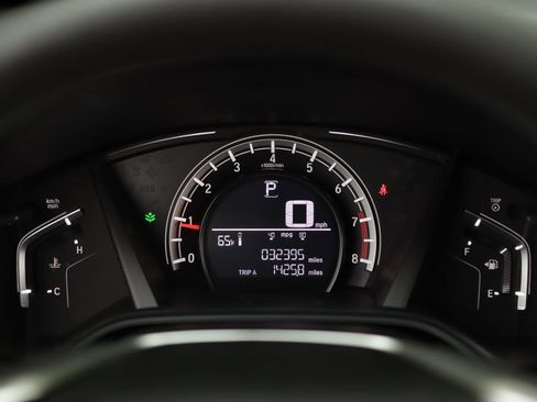 Used 2017 Honda CR-V LX image 11