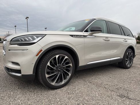 Used 2023 Lincoln Aviator Reserve w/ Equipment Group 201A image 1