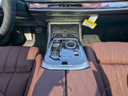 New 2026 BMW 760i xDrive w/ Luxury Rear Seating Package AWD/4WD image 18
