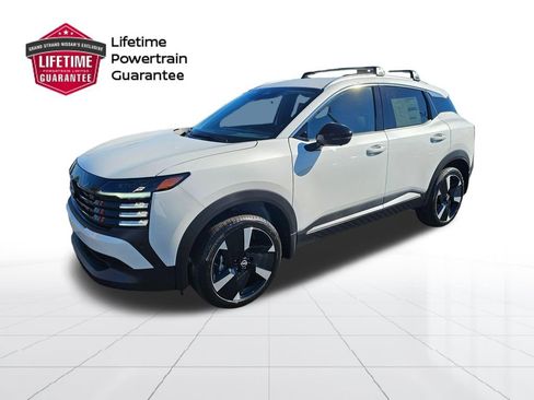 New 2026 Nissan Kicks SR w/ Cold Weather Package image 1