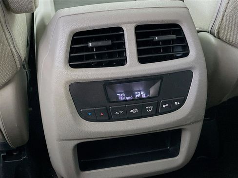 Used 2017 Honda Pilot EX image 28