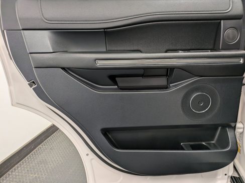 Used 2019 Ford Expedition XLT w/ Equipment Group 202A image 21