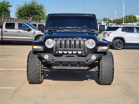 Used 2020 Jeep Wrangler Unlimited Sahara AWD/4WD image 10