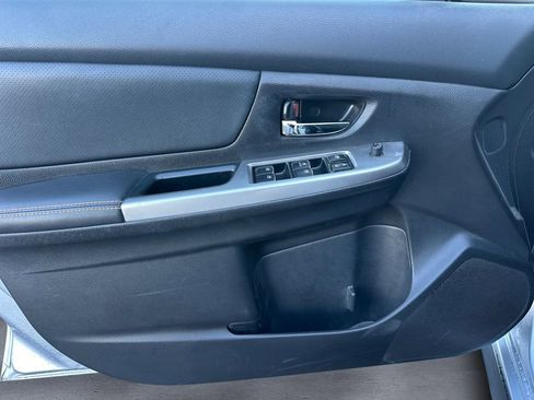 Used 2017 Subaru Crosstrek 2.0i Limited w/ Popular Package #2 image 12