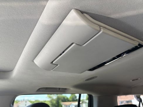 Used 2016 Cadillac Escalade ESV Premium image 24