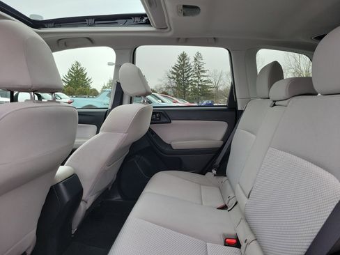 Used 2016 Subaru Forester 2.5i Premium image 11