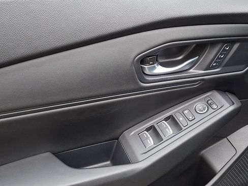 Used 2024 Honda Accord EX-L image 12