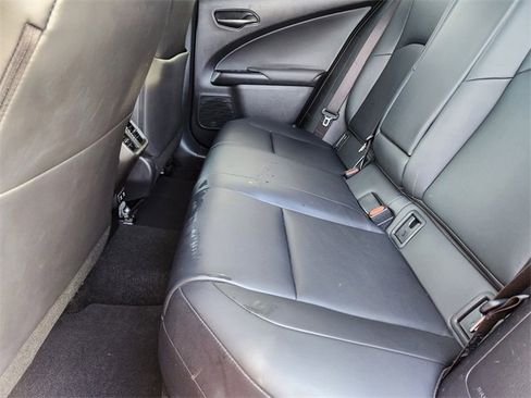 Used 2020 Lexus UX 200 w/ Premium Package image 9