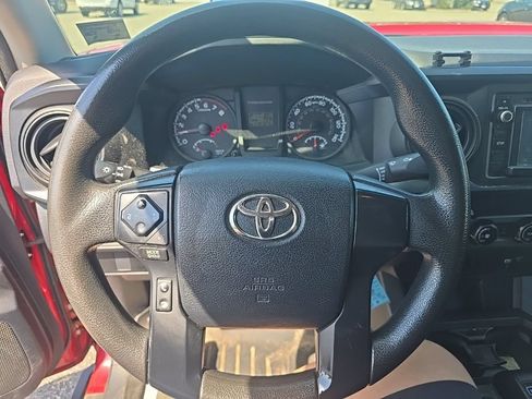 Used 2016 Toyota Tacoma SR AWD/4WD image 15