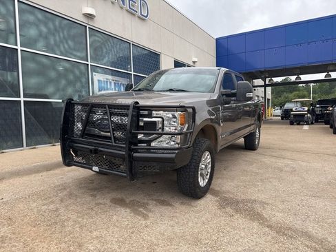 Used 2020 Ford F250 XL w/ STX Appearance Package AWD/4WD image 4