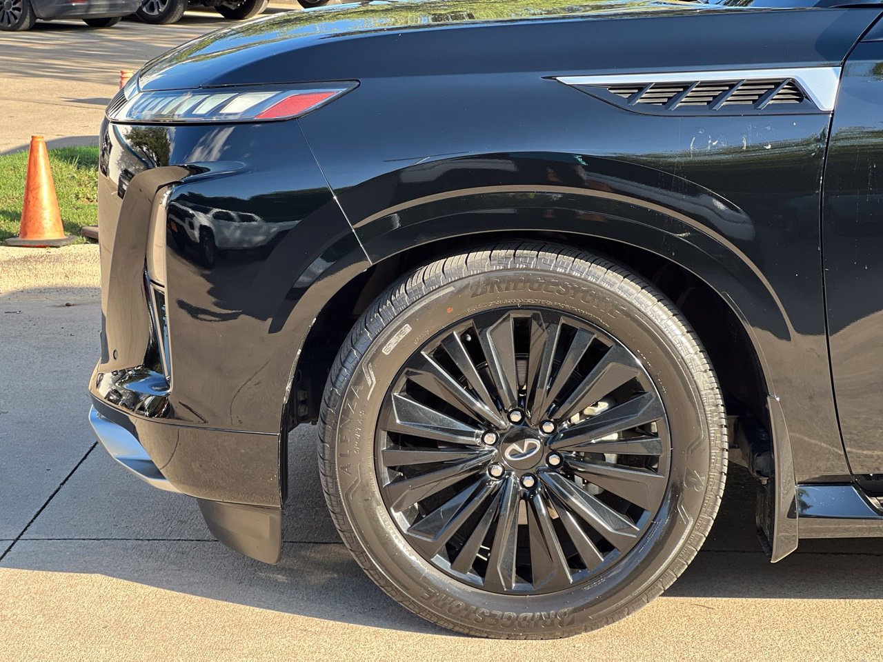 Used 2026 INFINITI QX80 Luxe RWD image 27