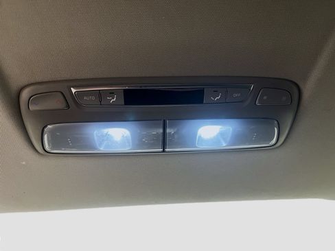 Used 2024 Kia Telluride S w/ S Sunroof Package AWD/4WD image 27