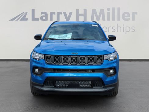 New 2026 Jeep Compass Latitude image 8