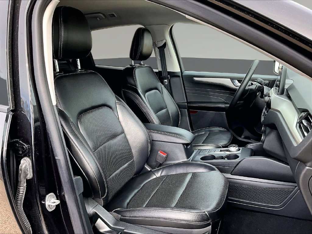 Used 2022 Ford Escape SEL w/ Technology Package AWD/4WD image 34