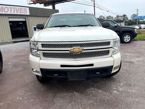 Used 2013 Chevrolet Silverado 1500 LTZ w/ LTZ White Diamond Edition image 3