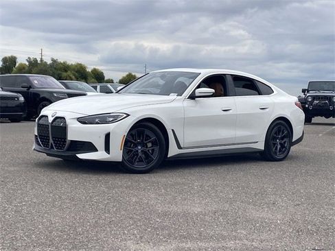 Certified 2024 BMW i4 eDrive35 w/ Convenience Package image 2