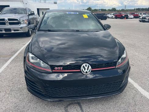 Used 2017 Volkswagen GTI SE FWD image 19