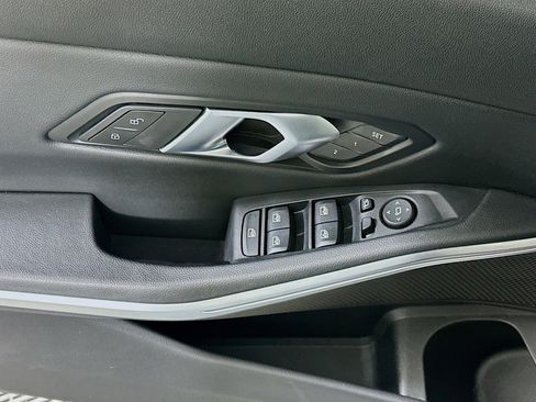 Used 2025 BMW 330i xDrive Sedan image 15