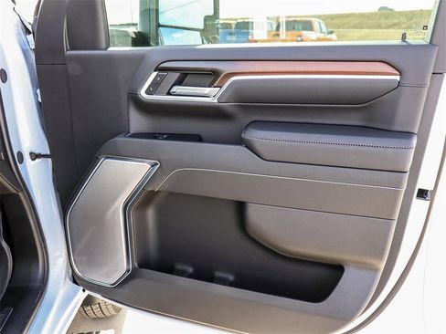 New 2026 GMC Sierra 3500 Denali w/ Denali Reserve Package image 20