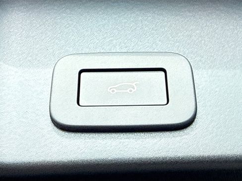 New 2026 Land Rover Range Rover Evoque Hoxton AWD/4WD image 12