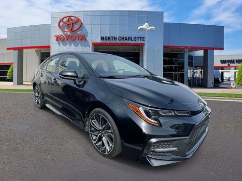 Used 2022 Toyota Corolla XSE image 1