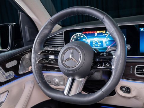 Certified 2026 Mercedes-Benz GLS 450 4MATIC image 21