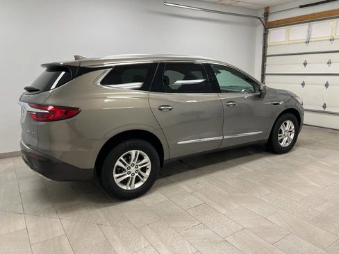 Used 2019 Buick Enclave Essence FWD image 9