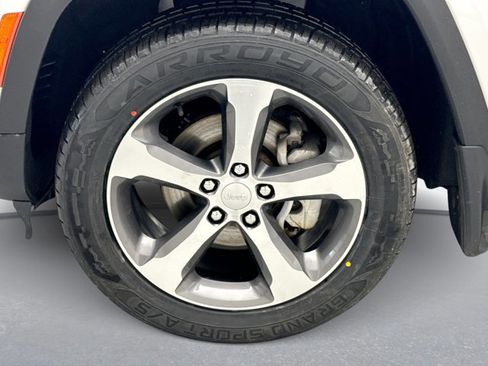 Used 2023 Jeep Grand Cherokee Limited w/ Rear Seat Video Group I image 22