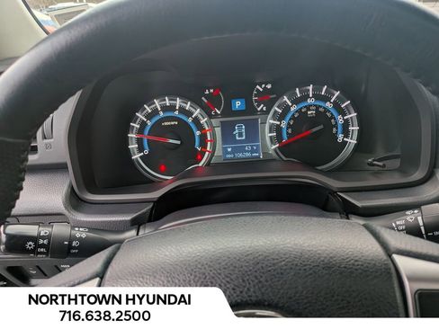 Used 2015 Toyota 4Runner SR5 Premium image 12