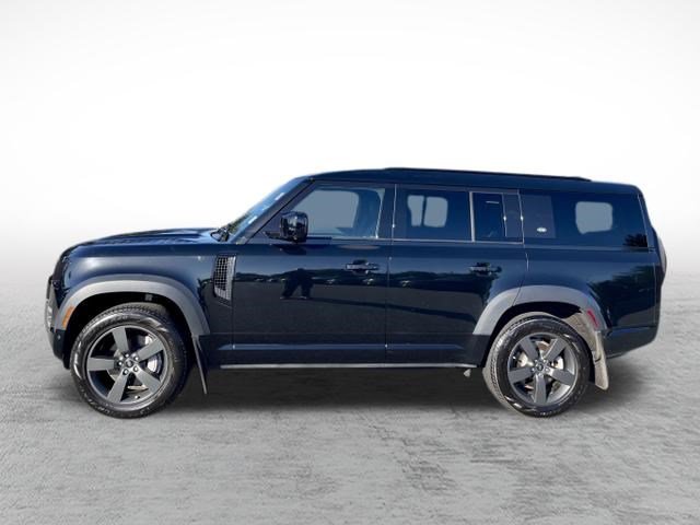 Used 2023 Land Rover Defender 130 X-Dynamic SE AWD/4WD image 8