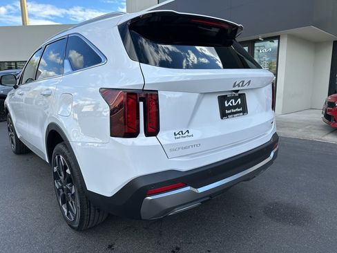 New 2026 Kia Sorento EX image 9