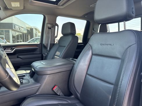 Used 2025 GMC Sierra 2500 Denali AWD/4WD image 6