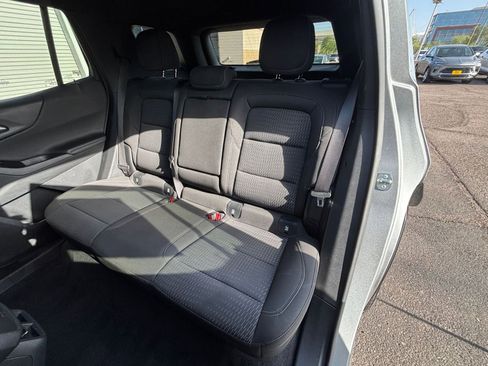 Used 2025 Chevrolet Equinox LT FWD image 37
