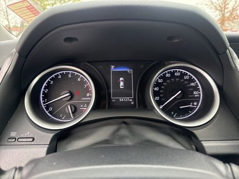 Used 2021 Toyota Camry LE image 23