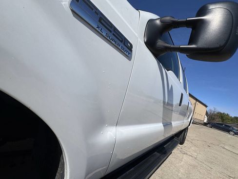 Used 2006 Ford F250 XL image 14