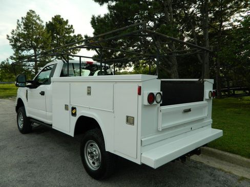 Used 2019 Ford F250 XL w/ XL Value Package AWD/4WD image 6