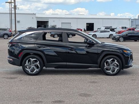 Used 2022 Hyundai Tucson SEL w/ Convenience + Premium Package FWD image 4