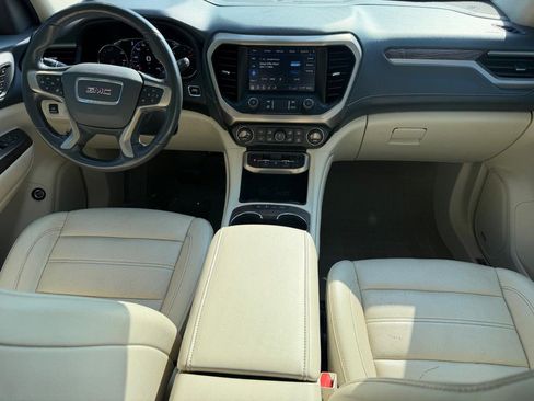 Used 2020 GMC Acadia Denali w/ Technology Package AWD/4WD image 11
