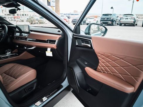 New 2026 Mitsubishi Outlander SEL FWD image 9