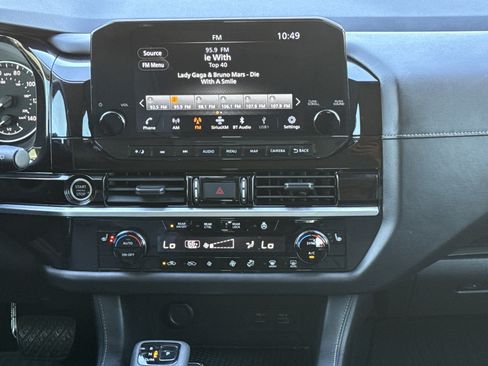 Used 2022 Nissan Pathfinder SL image 28